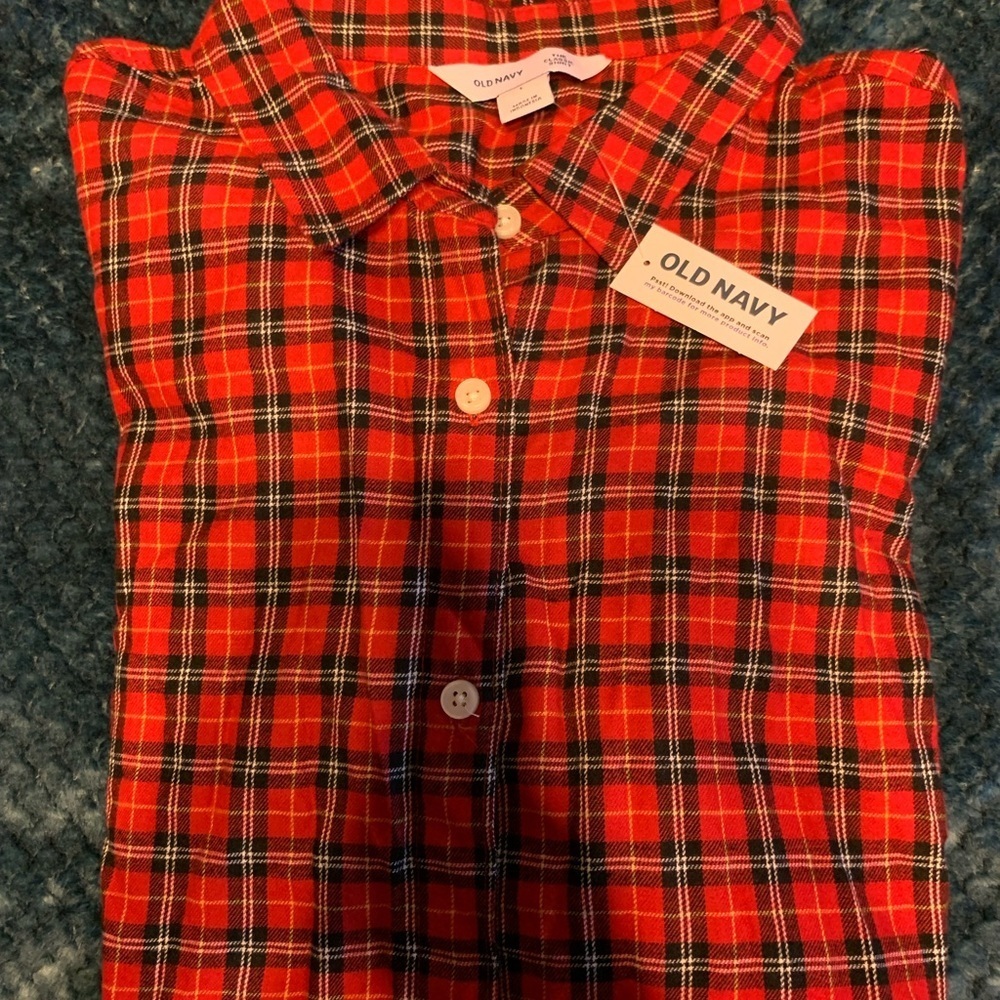 RED Plaid Shirt. Old Navy Classic. Flannel. New! Large. Shirttail hem. - Picture 4 of 7